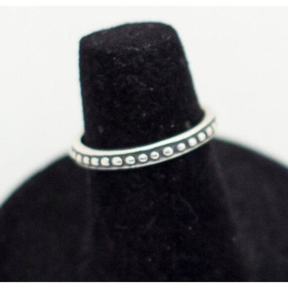 Size 5 1/4 Ring. Sterling Silver Ring, Simple Ring, Gothic Ring, Avon Ring - Picture 1 of 3
